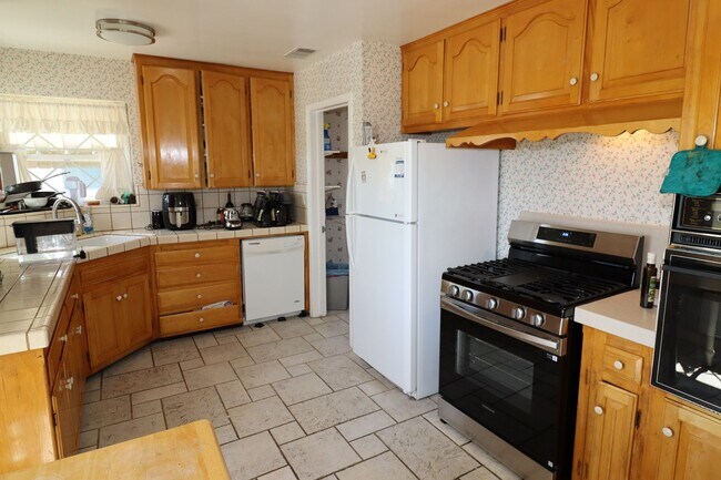 Photo - 1315 E Barkley Ave