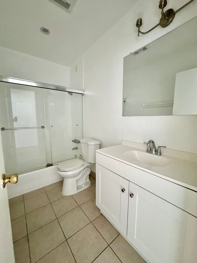 Photo - 337 Rexford Dr Unit 337 S Rexford Dr  4
