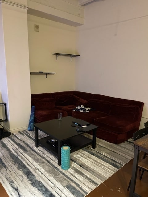 Photo - 312 W 5th St