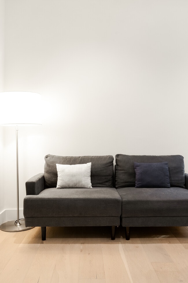 Photo - Thayer Avenue Apartments