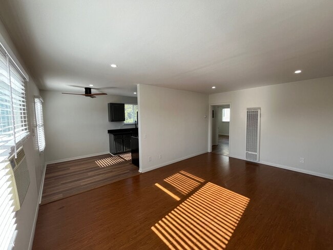 Photo - 7003 Fulton Ave Unit 6