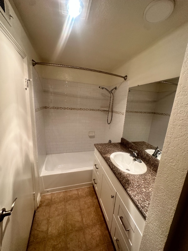 Photo - 15009 Moorpark St Unit 113