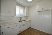 Photo - 6644 Woodman Ave Apartment Unit 06