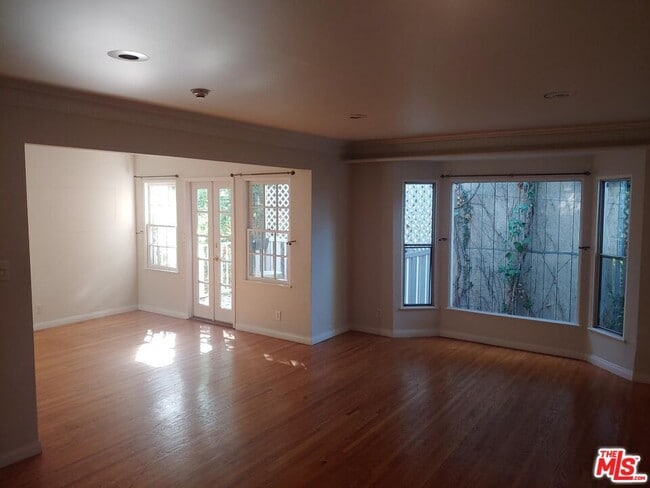 Photo - 9066 Shoreham Dr Unit # 1