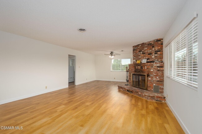 Photo - 130 Chisholm Trail