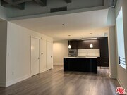 Photo - 727 W 7th St Unit 507