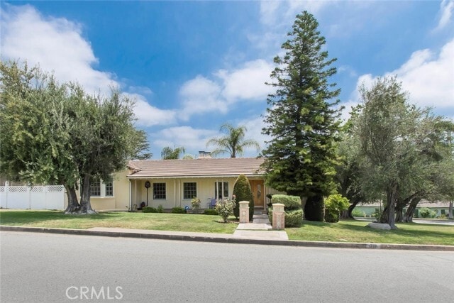 Photo - 1233 Imperial Dr House