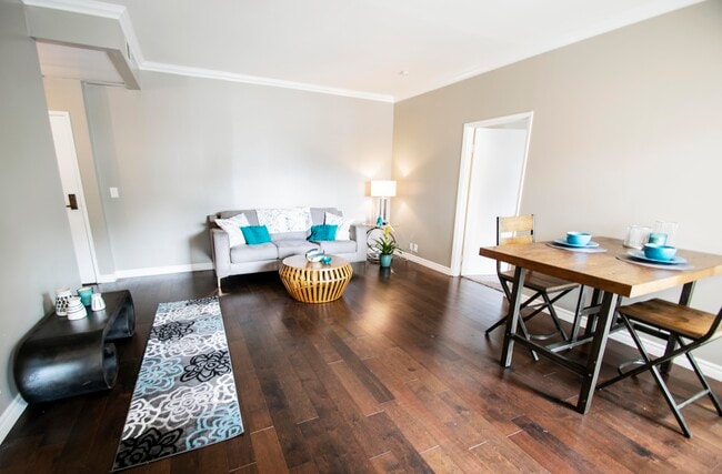 Photo - Golden Oaks Apartments