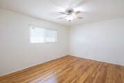 Photo - Talmadge Pacific Apartments
