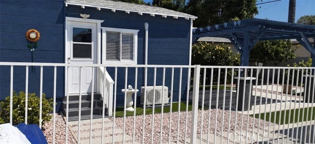 Building Photo - 742 N Sparks St