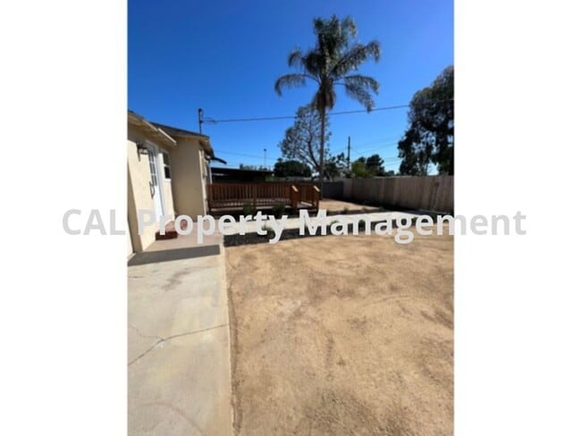 Photo - 2125 N Screenland Dr Unit 2125 N. Screenland Drive