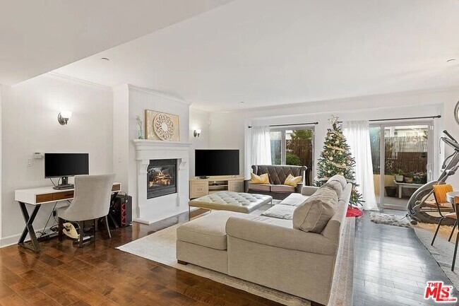 Building Photo - 1522 Amherst Ave Unit 101 Rental
