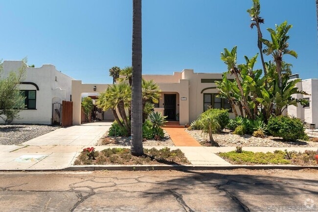 Building Photo - 4544 Kensington Dr Rental