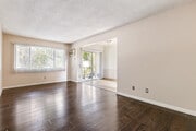 Photo - 320 E Del Mar Blvd Apartments