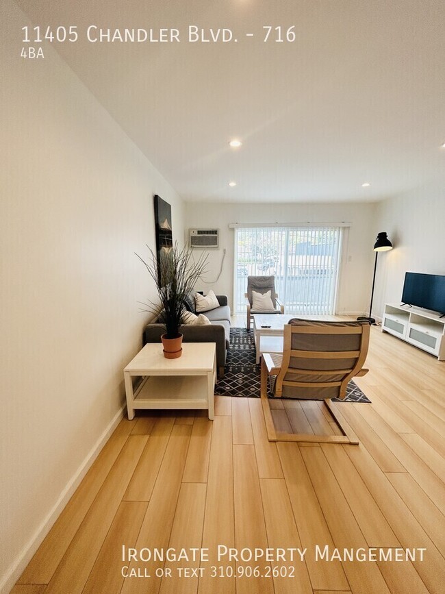 Photo - 11405 Chandler Blvd Unit 716