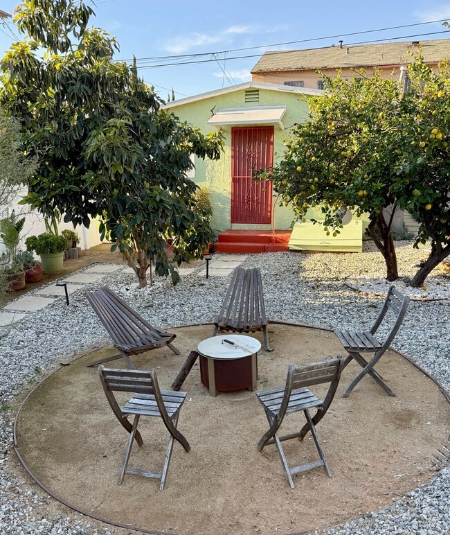 Photo - 3321 1/2 Alice St