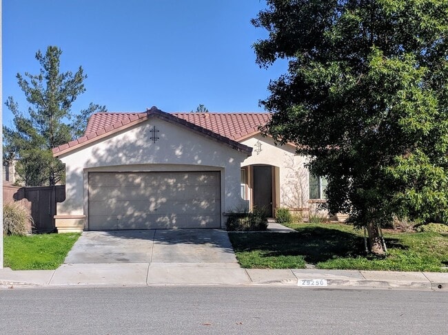 Building Photo - Single Story 3 Bedroom/2 Bath in Murrieta with Large Yard!