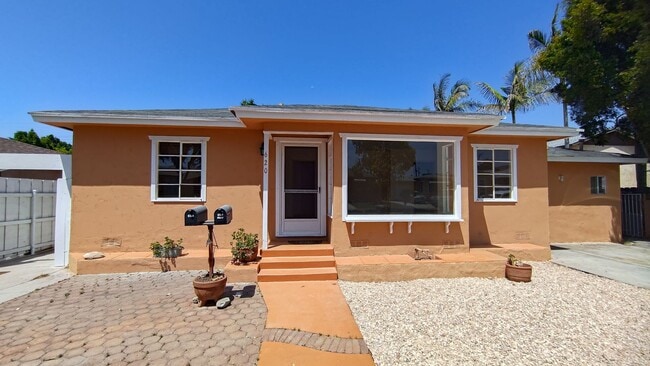 Newly Remodeled 4 Bed 3 Bath in Chula Vist... - Newly Remodeled 4 Bed 3 Bath in Chula Vist... House