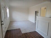 Photo - 641 Shalimar Dr Unit Apt B