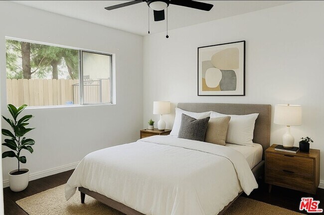 Photo - 1475 S Wooster St