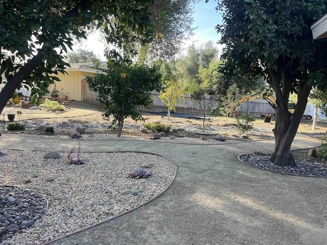 Photo - 16631 Sundown Dr