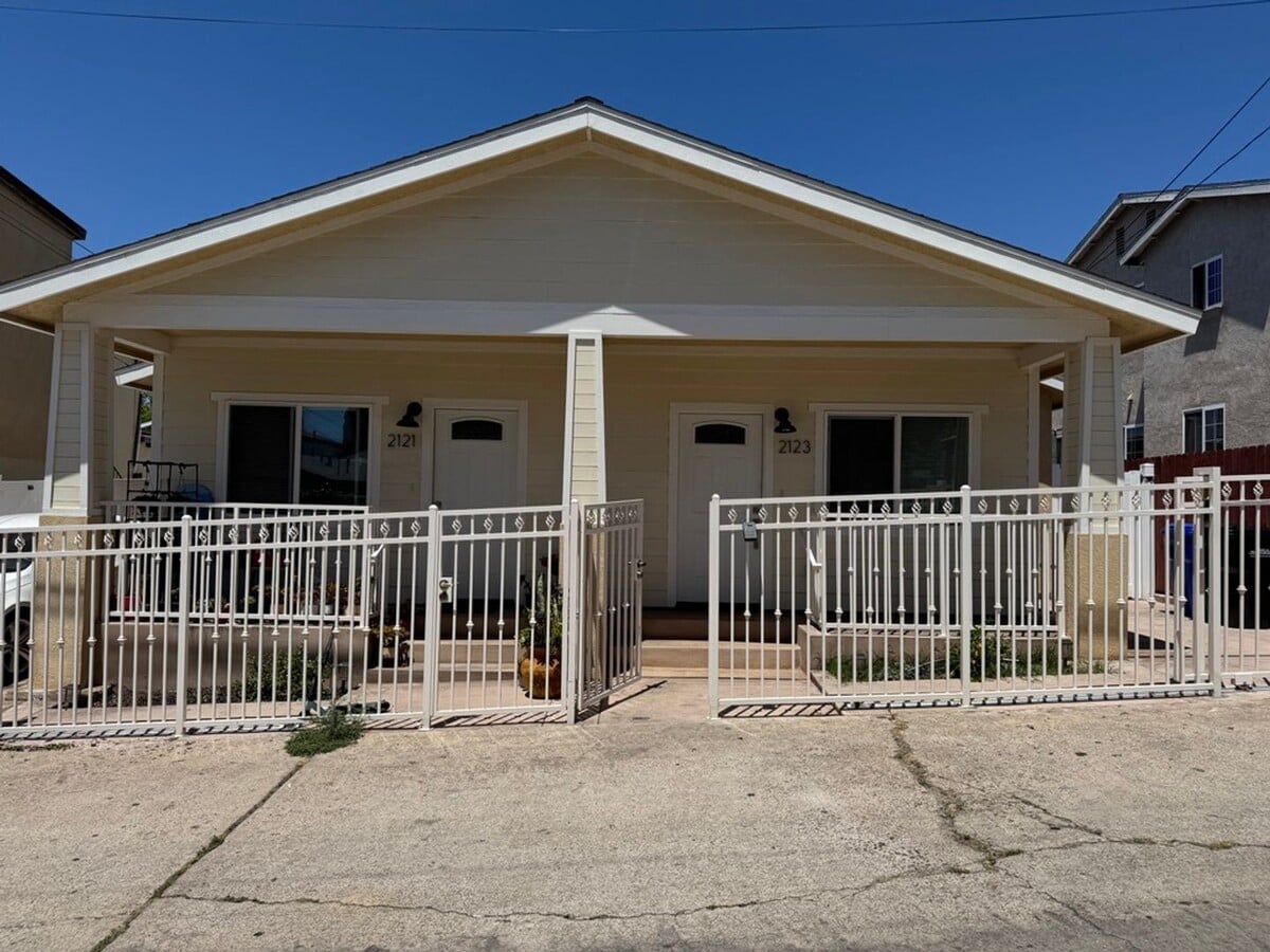 Photo - 2121 Ocean View Blvd House