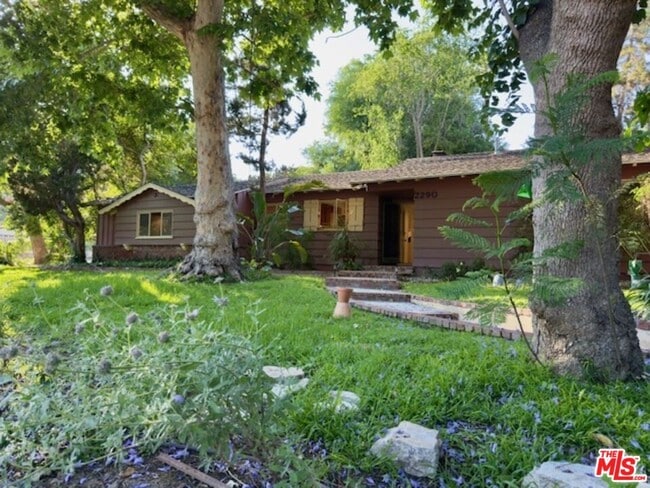 Photo - 2290 Canonita Dr House