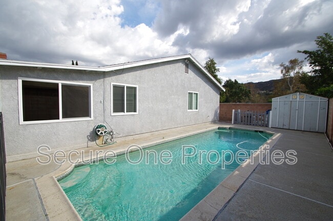 Photo - 1731 Damon St