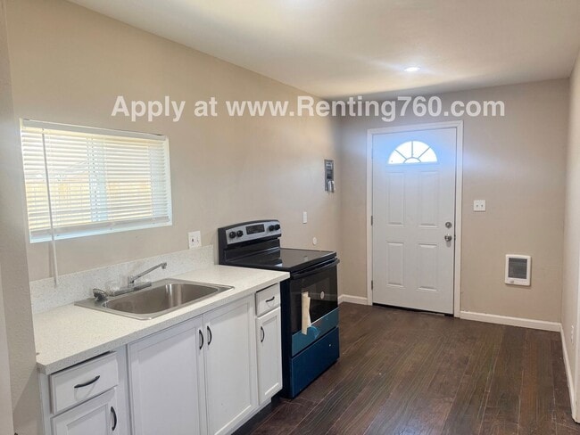 Photo - Cute 2 bed 1 Bath Home! Unit B - 6454 Goleta Ave
