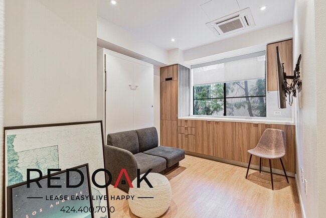 Building Photo - 11649 Mayfield Ave