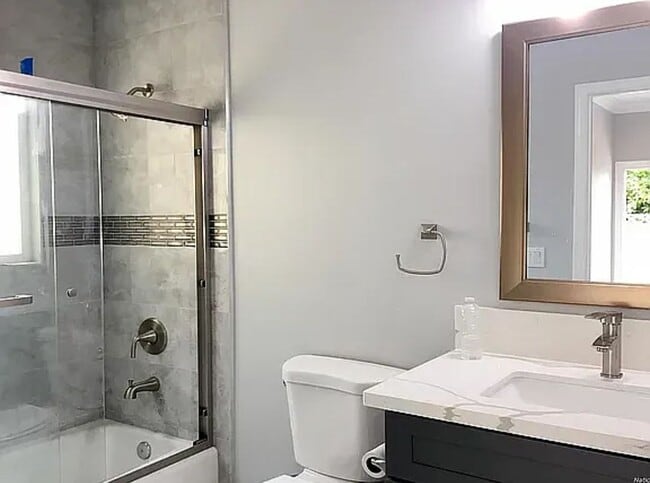 Photo - 12416 Pine St