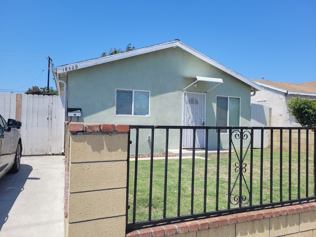Photo - 18431 Norwalk Blvd House