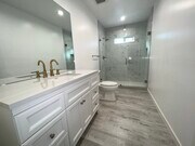 Photo - 803 Schumacher Dr House