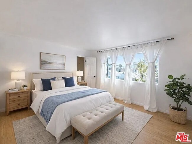 Photo - 1141 19th St Unit 5