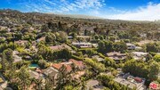 Photo - 114 S Layton Dr House