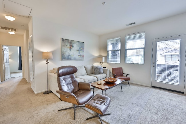 Photo - 16912 Laurel Hill Ln Unit 116