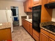 Kitchen - 8808 Cattaraugus Ave Unit 8808
