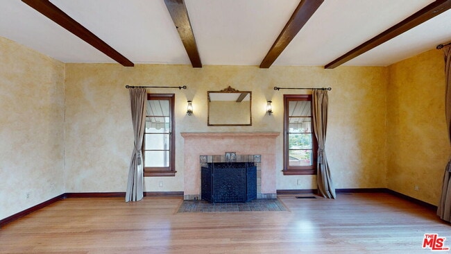 Photo - 842 E Walnut Ave