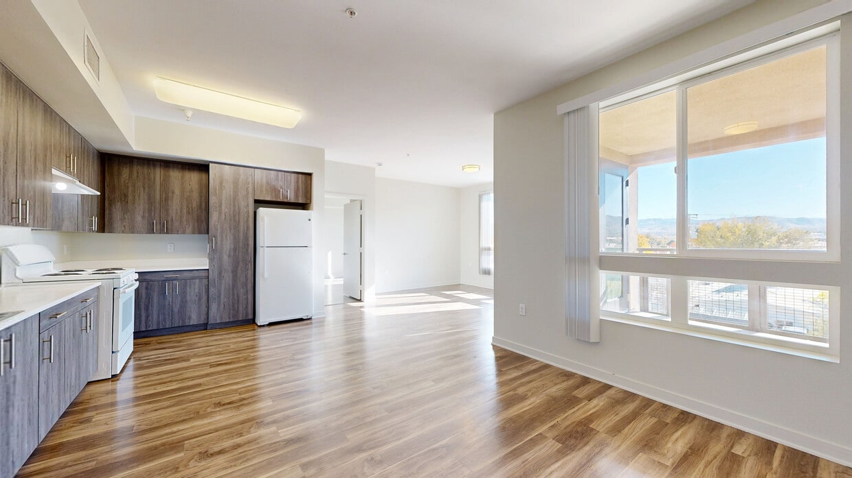 3D Tour - Courson Arts Colony - East