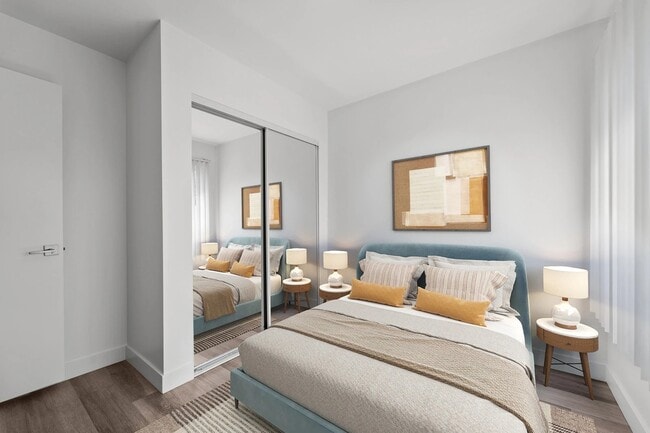 Photo - 925 W 30th St Unit 14