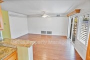 Photo - 25735 Velan Dr House