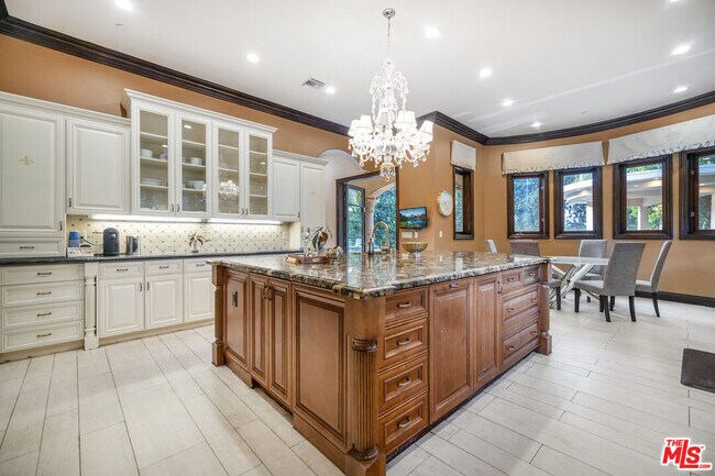 Photo - 18607 Cassandra St