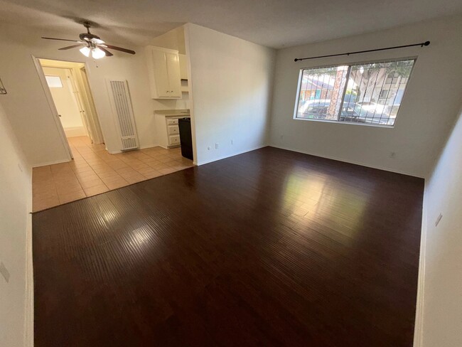 Photo - 1114 W 18th St Unit 1