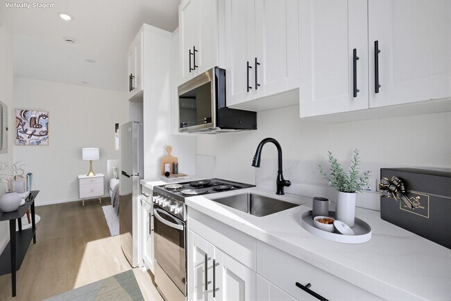 Photo - 3042-3044 J St Unit 205