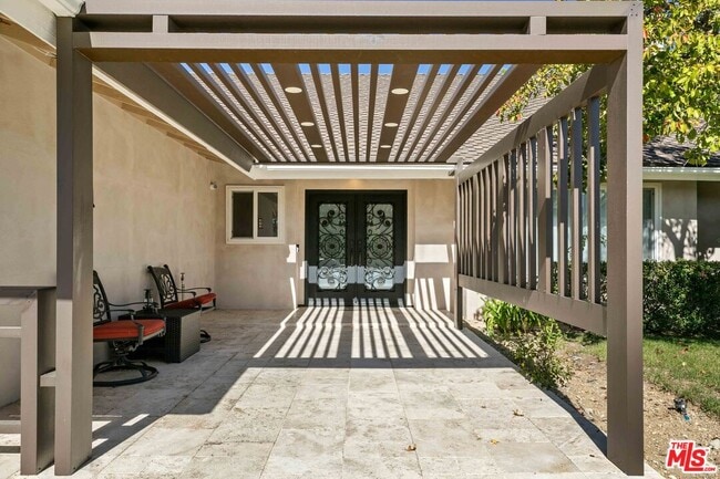 Photo - 18933 Kilfinan St