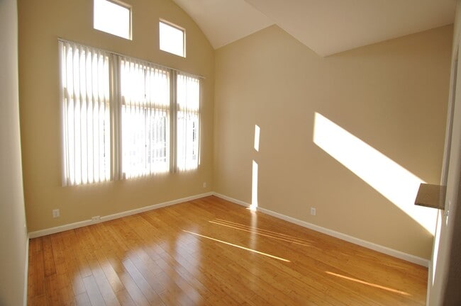 Photo - 425 N Alvarado St Unit 108