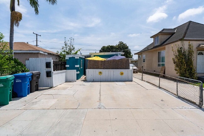 Building Photo - Fully Furnished Long Beach Retreat with Private Spa & Outdoor Entertaining Area