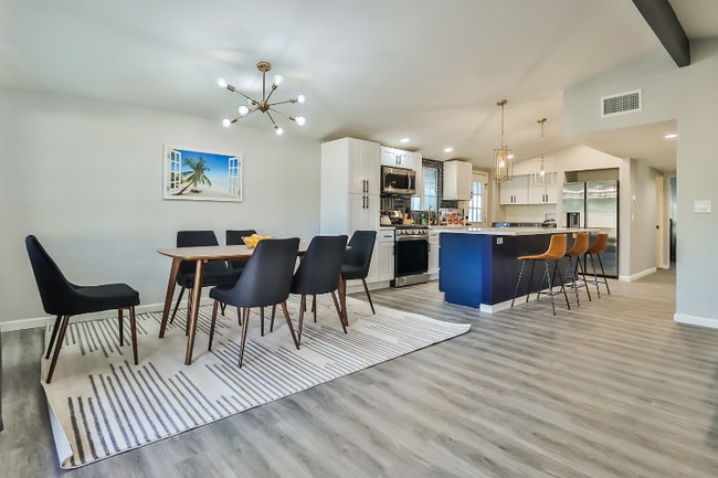 Photo - 6564 Kelvin Ave