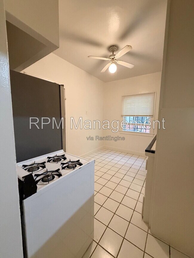 Photo - 1825 Ivar Ave Unit 102