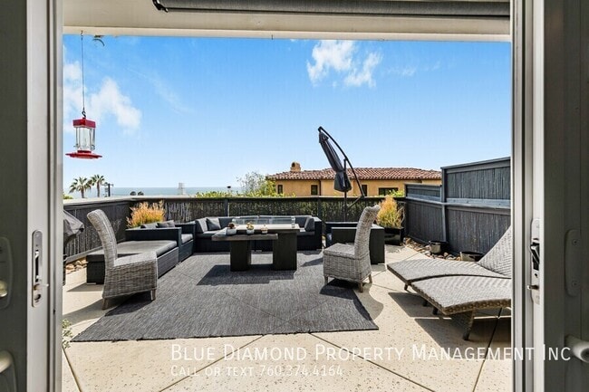 Photo - 2020 Cambridge Ave